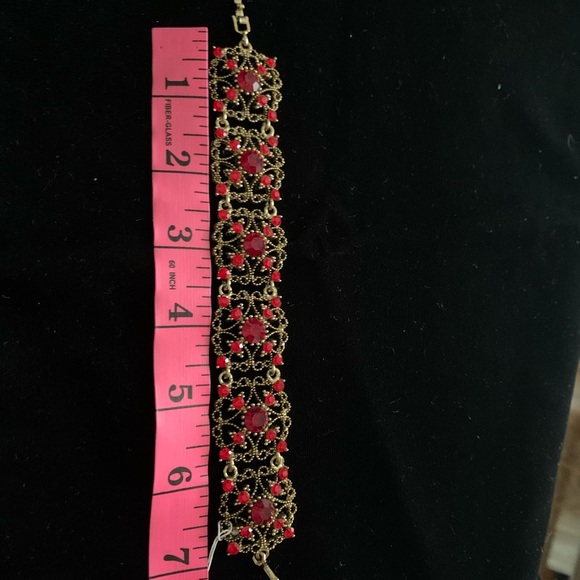 🆕🔥Laced Crystal Red Bracelet Antique Gold - Picture 3 of 4